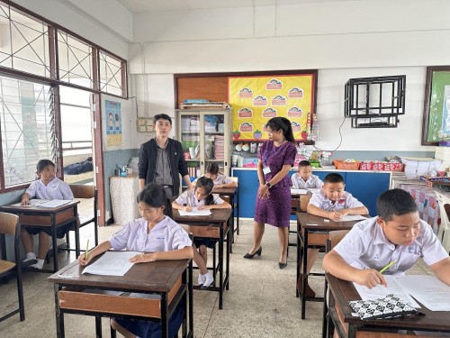 คณะกรรมการตรวจเยี่ยมสนามสอบการประเมินคุณภาพผู้เรียน (์NT) ชั้นประถมศึกษาปีที่ 3 ประจำปีการศึกษา 2566 ของนักเรียนในสังกัดเทศบาลนครแม่สอด