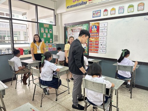 คณะกรรมการตรวจเยี่ยมสนามสอบการประเมินคุณภาพผู้เรียน (์NT) ชั้นประถมศึกษาปีที่ 3 ประจำปีการศึกษา 2566 ของนักเรียนในสังกัดเทศบาลนครแม่สอด