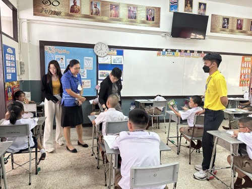 คณะกรรมการตรวจเยี่ยมสนามสอบการประเมินคุณภาพผู้เรียน (์NT) ชั้นประถมศึกษาปีที่ 3 ประจำปีการศึกษา 2566 ของนักเรียนในสังกัดเทศบาลนครแม่สอด