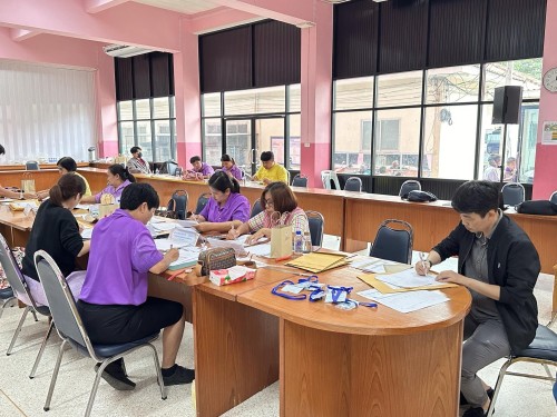 คณะกรรมการตรวจเยี่ยมสนามสอบการประเมินคุณภาพผู้เรียน (์NT) ชั้นประถมศึกษาปีที่ 3 ประจำปีการศึกษา 2566 ของนักเรียนในสังกัดเทศบาลนครแม่สอด