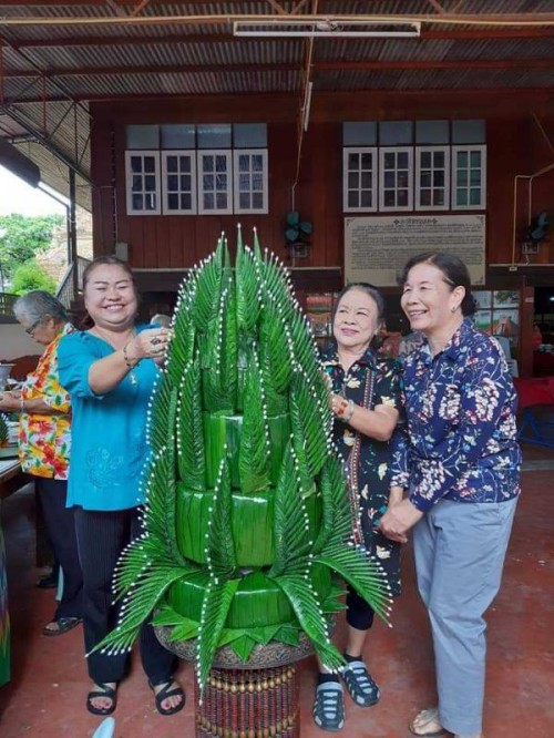 ปราชญ์ชาวบ้าน คุณสมทรง เพชรแทน