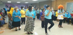 พิธีปิดโครงการส่งเสริมคุณภาพชีวิตผู้สูงอายุการออกกำลังกายผู้สูงอายุ (เต้นลีลาศ)