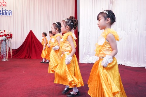 เทศบาลนครแม่สอดจัดกิจกรรมพิธีมอบวุฒิบัตรยุวบัณทิต ประจำปีการศึกษา 2566