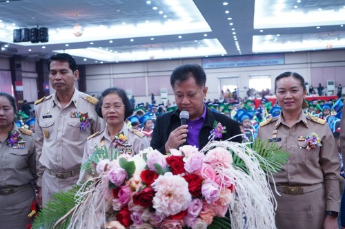 เทศบาลนครแม่สอดจัดกิจกรรมพิธีมอบวุฒิบัตรยุวบัณทิต ประจำปีการศึกษา 2566