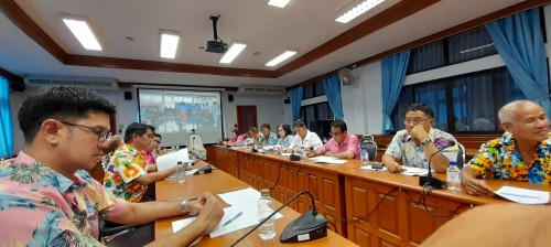 เจ้าหน้าที่กองยุทธศาสตร์และงบประมาณ ร่วมประชุมจัดตั้งหมู่บ้านป้องกันและแก้ไขปัญหายาเสพติด 