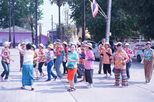 ทศบาลนครแม่สอดร่วมจัดกิจกรรมโครงการแห่ไม้ก๊ำสะหลี ประจำปี 2567