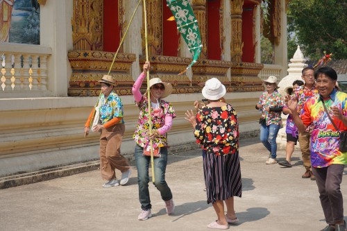 ทศบาลนครแม่สอดร่วมจัดกิจกรรมโครงการแห่ไม้ก๊ำสะหลี ประจำปี 2567