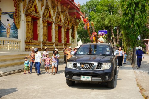 ทศบาลนครแม่สอดร่วมจัดกิจกรรมโครงการแห่ไม้ก๊ำสะหลี ประจำปี 2567