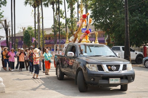 ทศบาลนครแม่สอดร่วมจัดกิจกรรมโครงการแห่ไม้ก๊ำสะหลี ประจำปี 2567