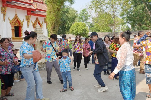 ทศบาลนครแม่สอดร่วมจัดกิจกรรมโครงการแห่ไม้ก๊ำสะหลี ประจำปี 2567