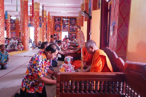 ทศบาลนครแม่สอดร่วมจัดกิจกรรมโครงการแห่ไม้ก๊ำสะหลี ประจำปี 2567