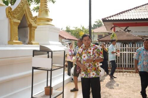 เทศบาลนครแม่สอดร่วมจัดกิจกรรมสรงน้ำพระธาตุเจดีย์วัดดอนแก้ว