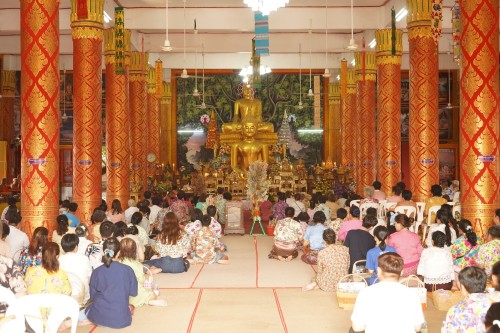 เทศบาลนครแม่สอดร่วมจัดกิจกรรมสรงน้ำพระธาตุเจดีย์วัดดอนแก้ว