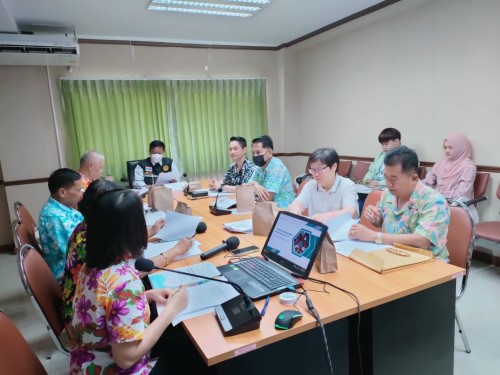 กองยุทธศาสตร์และงบประมาณ จัดประชุมคณะกรรมการติดตามและประเมินผลแผนพัฒนาเทศบาลนครแม่สอด ประจำปีงบประมาณ พ.ศ. 2567
