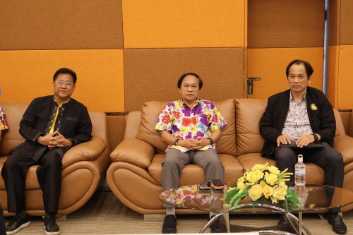 กองการเจ้าหน้าที่ จัดอบรมโครงการฝึกอบรมพัฒนาบุคลากรของเทศบาลนครแม่สอด