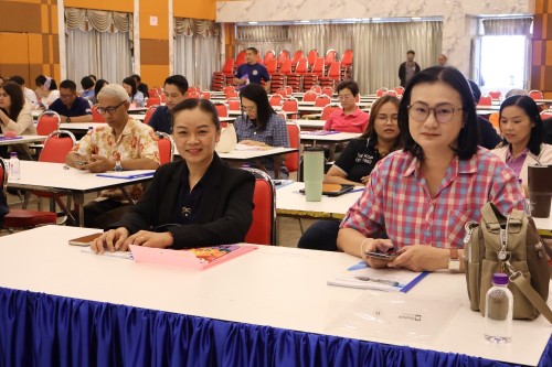 กองการเจ้าหน้าที่ จัดอบรมโครงการฝึกอบรมพัฒนาบุคลากรของเทศบาลนครแม่สอด