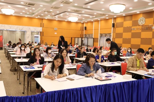 กองการเจ้าหน้าที่ จัดอบรมโครงการฝึกอบรมพัฒนาบุคลากรของเทศบาลนครแม่สอด