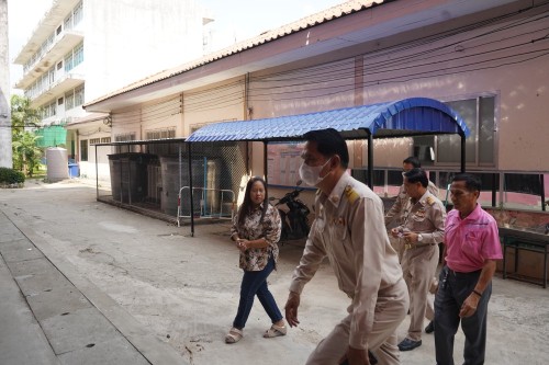 ายกเทศมนตรีนครแม่สอดพร้อมคณะผู้บริหารลงพื้นที่ตรวจเยี่ยมสถานศึกษาในสังกัด