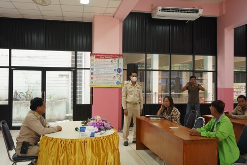 ายกเทศมนตรีนครแม่สอดพร้อมคณะผู้บริหารลงพื้นที่ตรวจเยี่ยมสถานศึกษาในสังกัด