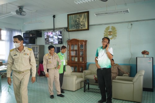 ายกเทศมนตรีนครแม่สอดพร้อมคณะผู้บริหารลงพื้นที่ตรวจเยี่ยมสถานศึกษาในสังกัด