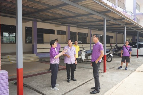 รองนายกเทศมนตรีนครแม่สอดพร้อมคณะผู้บริหารลงพื้นที่ตรวจเยี่ยมสถานศึกษาในสังกัด