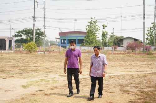 รองนายกเทศมนตรีนครแม่สอดพร้อมคณะผู้บริหารลงพื้นที่ตรวจเยี่ยมสถานศึกษาในสังกัด