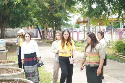 ท้องถิ่นจังหวัดตากลงพื้นที่ติดตามกิจกรรมการสร้างความมั่นคงทางอาหารอย่างยั่งยืนของสถานศึกษาสังกัดองค์กรปกครองส่วนท้องถิ่น