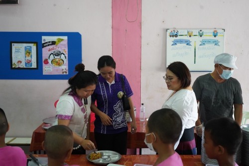 ท้องถิ่นจังหวัดตากลงพื้นที่ติดตามกิจกรรมการสร้างความมั่นคงทางอาหารอย่างยั่งยืนของสถานศึกษาสังกัดองค์กรปกครองส่วนท้องถิ่น