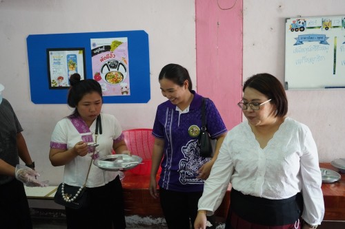 ท้องถิ่นจังหวัดตากลงพื้นที่ติดตามกิจกรรมการสร้างความมั่นคงทางอาหารอย่างยั่งยืนของสถานศึกษาสังกัดองค์กรปกครองส่วนท้องถิ่น