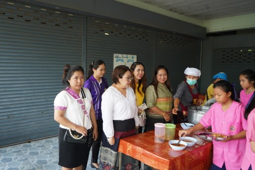 ท้องถิ่นจังหวัดตากลงพื้นที่ติดตามกิจกรรมการสร้างความมั่นคงทางอาหารอย่างยั่งยืนของสถานศึกษาสังกัดองค์กรปกครองส่วนท้องถิ่น