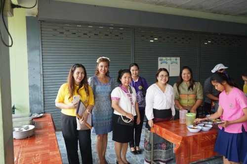 ท้องถิ่นจังหวัดตากลงพื้นที่ติดตามกิจกรรมการสร้างความมั่นคงทางอาหารอย่างยั่งยืนของสถานศึกษาสังกัดองค์กรปกครองส่วนท้องถิ่น