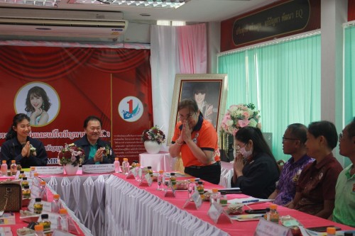 กองยุทธศาสตร์และงบประมาณ เข้าร่วมประชุมการติดตามประเมินผลการดำเนินงานชมรม TO BE NUMBER ONE