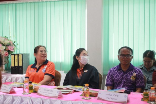 กองยุทธศาสตร์และงบประมาณ เข้าร่วมประชุมการติดตามประเมินผลการดำเนินงานชมรม TO BE NUMBER ONE