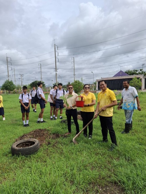 กองการศึกษา เทศบาลนครแม่สอดร่วมกิจกรรมปลูกต้นไม้เนื่องในวันรักต้นไม้ประจำชาติ