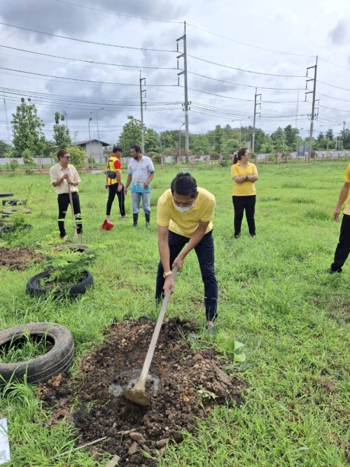 กองการศึกษา เทศบาลนครแม่สอดร่วมกิจกรรมปลูกต้นไม้เนื่องในวันรักต้นไม้ประจำชาติ