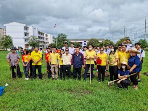 กองการศึกษา เทศบาลนครแม่สอดร่วมกิจกรรมปลูกต้นไม้เนื่องในวันรักต้นไม้ประจำชาติ