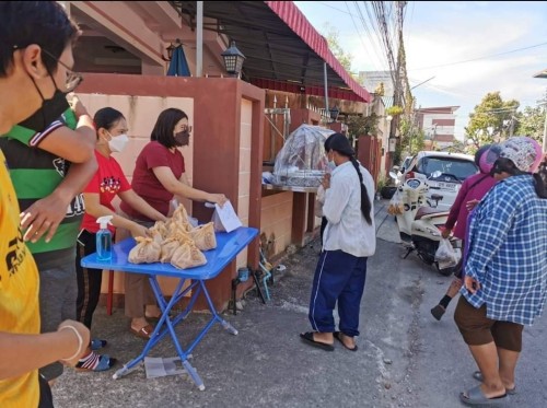 ป้าศรี ขนมเส่งเผ่ ฮาละหว่า