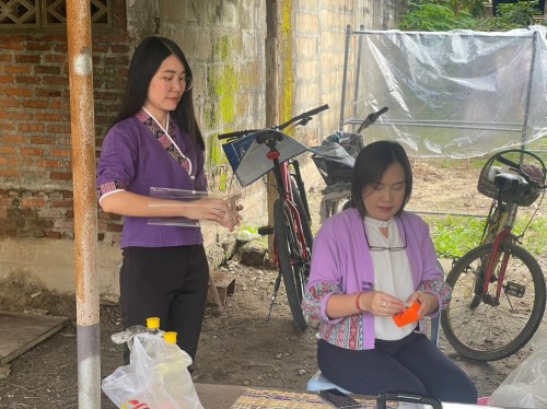 น้ำพริกแคบหมู กลุ่มพัฒนาสตรี ชุมชนประชารักษ์ 