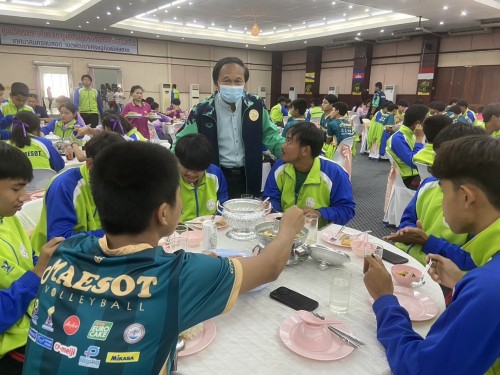 เทศบาลนครแม่สอดร่วมแสดงความยินดีกับนักเรียนในสังกัดเทศบาลนครแม่สอด ที่เดินทางไปเข้าแข่งขันกีฬา "นครเชียงรายเกมส์" คว้าเหรียญรางวัลเป็นอันดับ 2 ของภาคเหนือ