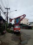 งานไฟฟ้า ได้ออกพื้นที่ซ่อมแซมไฟฟ้าส่องสว่างถนนสาธารณะในเขตชุมชนต่าง ๆ