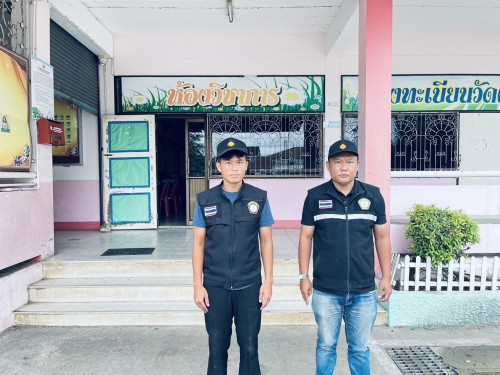 เจ้าหน้าที่เทศกิจ ออกตรวจตราตามมาตรการรักษาความปลอดภัยในโรงเรียน เขตเทศบาลนครแม่สอด 