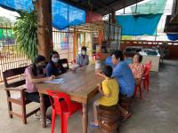 ลงพื้นที่มอบเมล็ดพันธุ์พืชจากแม่บ้านมหาดไทย แก่เกษตร