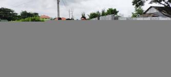 นายกุล  เครือวีระ รองนายกเทศมนตรีนครแม่สอด พร้อมด้วยกองช่างออกสำรวจพื้นที่ที่ชาวบ้านร้องเรียนและพื้นที่โครงการเลียบคลองชลประทานโครงการถนนคอนกรีตเสริมเหล็กมูจาฮีรีน