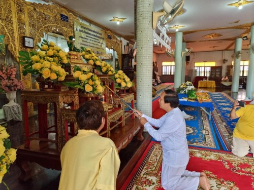 เทศบาลนครแม่สอดร่วมกับวัดแม่ซอดหน้าด่าน ร่วมสืบสานประเพณีแล้อุ๊ปั๊ดตะก่า ประจำปี 2567