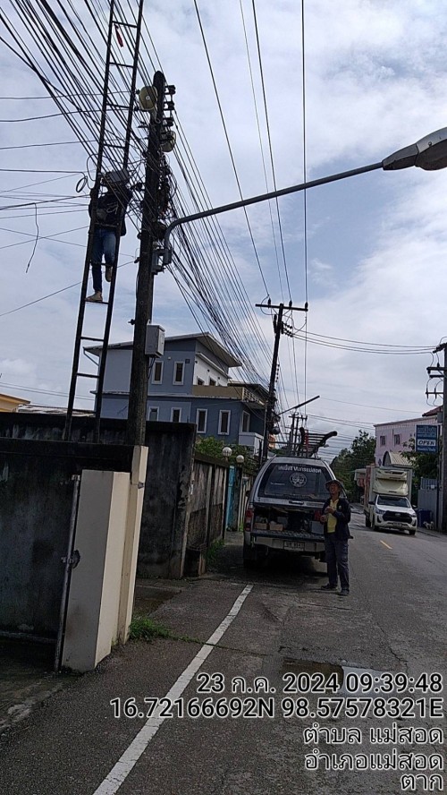 เจ้าหน้าที่กองยุทธศาสตร์และงบประมาณ ดำเนินการตามคำร้องขอซ่อมแซมเคเบิ้ลทีวี และขอใช้ข้อมูลจากกล้องวงจรปิด