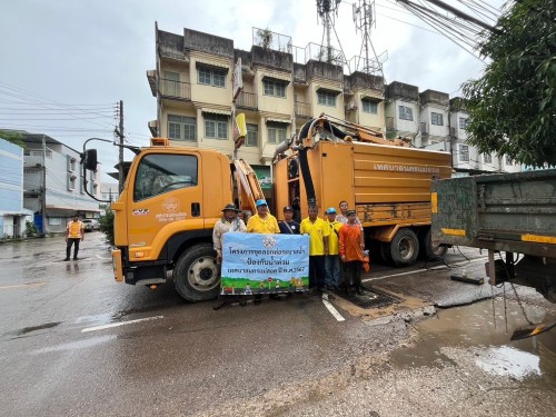 กองช่างสุขาภิบาลได้เข้าร่วมกิจกรรมจิตอาสาพัฒนาปรับปรุงภูมิทัศน์เฉลิมพระเกียรติ พระบาทสมเด็จพระเจ้าอยู่หัว เนื่องในโอกาสพระราชพิธีมหามงคลเฉลิมพระชนมพรรษา 6 รอบ 28 กรกฎาคม 2567