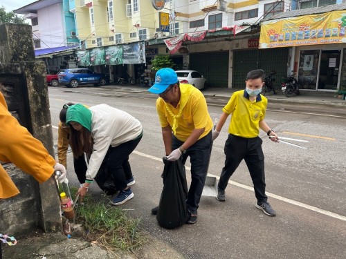 กองช่างสุขาภิบาลได้เข้าร่วมกิจกรรมจิตอาสาพัฒนาปรับปรุงภูมิทัศน์เฉลิมพระเกียรติ พระบาทสมเด็จพระเจ้าอยู่หัว เนื่องในโอกาสพระราชพิธีมหามงคลเฉลิมพระชนมพรรษา 6 รอบ 28 กรกฎาคม 2567