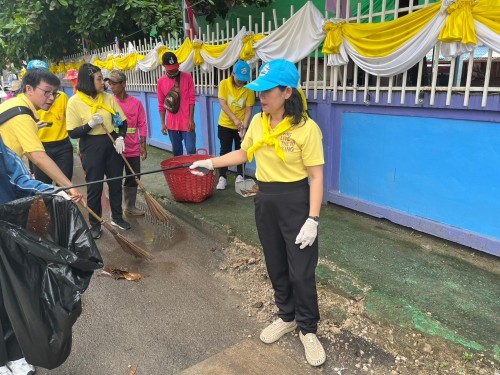 กองช่างสุขาภิบาลได้เข้าร่วมกิจกรรมจิตอาสาพัฒนาปรับปรุงภูมิทัศน์เฉลิมพระเกียรติ พระบาทสมเด็จพระเจ้าอยู่หัว เนื่องในโอกาสพระราชพิธีมหามงคลเฉลิมพระชนมพรรษา 6 รอบ 28 กรกฎาคม 2567