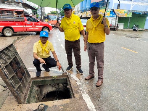 กองช่างสุขาภิบาลได้เข้าร่วมกิจกรรมจิตอาสาพัฒนาปรับปรุงภูมิทัศน์เฉลิมพระเกียรติ พระบาทสมเด็จพระเจ้าอยู่หัว เนื่องในโอกาสพระราชพิธีมหามงคลเฉลิมพระชนมพรรษา 6 รอบ 28 กรกฎาคม 2567