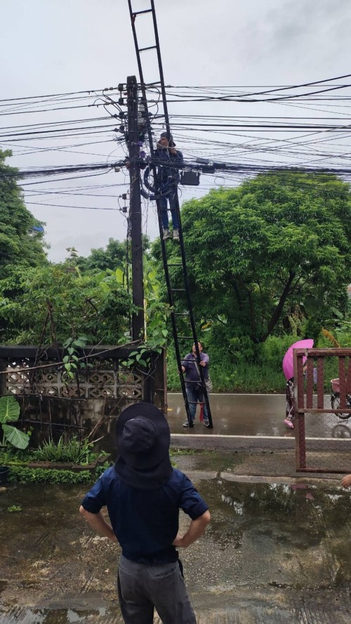 เจ้าหน้าที่กองยุทธศาสตร์และงบประมาณ ดำเนินการตามคำร้องขอ ติดตั้งและซ่อมแซมเคเบิ้ลทีวี เพื่อการศึกษาเทศบาลนครแม่สอด ระหว่างวันที่ 1 - 6 สิงหาคม 2567 